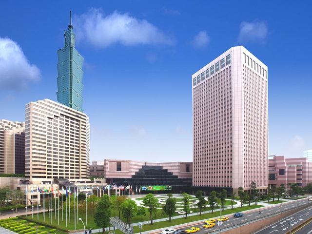 Taipei city hero image