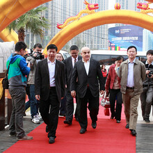 Chairman Ghazi AbuNahl &  the mayor of Jinjiang city