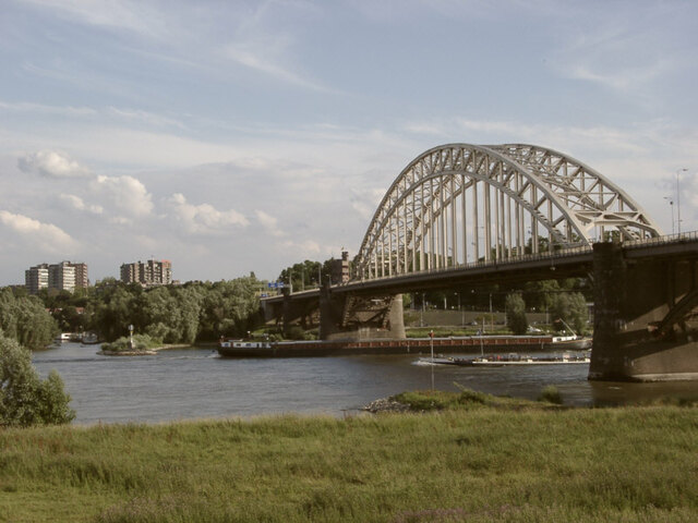 Arnhem Nijmegen city hero image