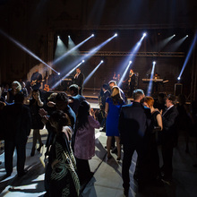 The band performing at the Palace of Parliament