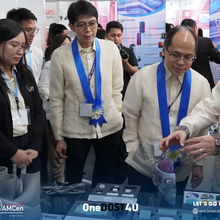 Industry Professionals visiting Exhibitors