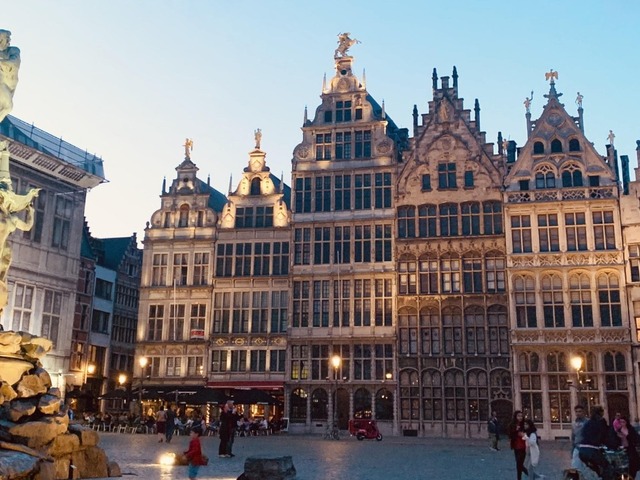 Antwerp city hero image